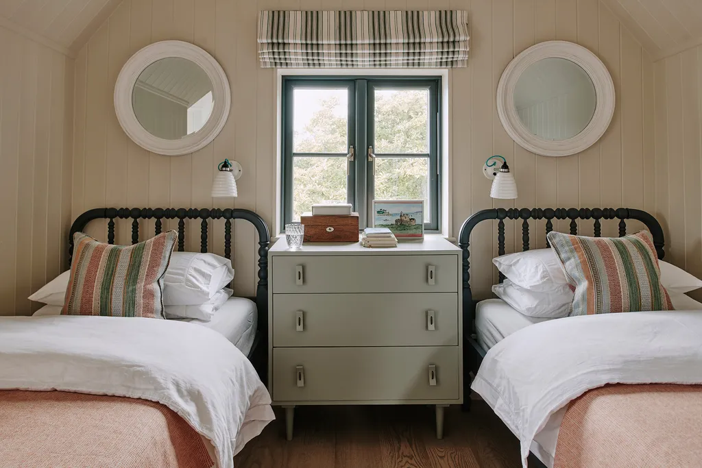 Finding The Perfect Bedroom Chest on the Sunshine Coast